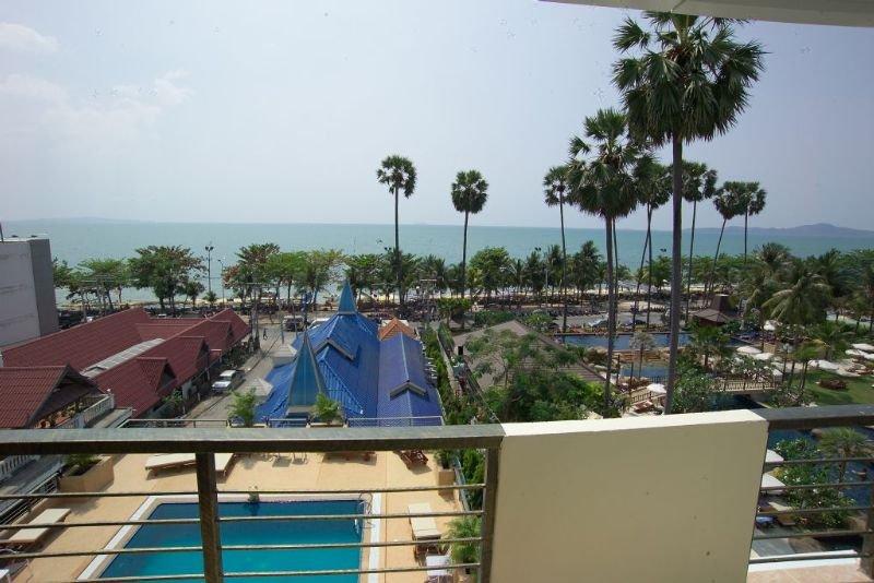 The New Eurostar Jomtien Beach Hotel Экстерьер фото
