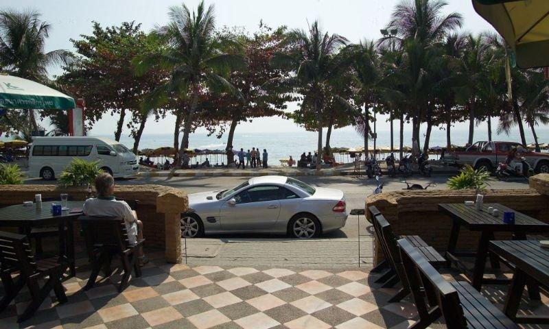 The New Eurostar Jomtien Beach Hotel Экстерьер фото