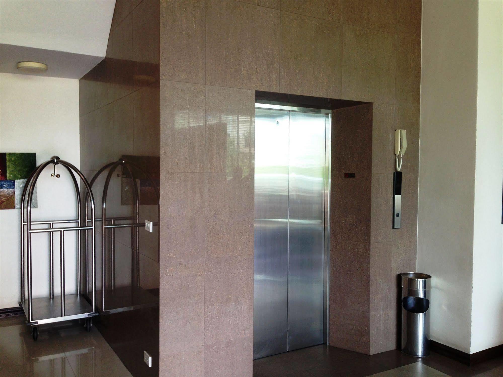 The New Eurostar Jomtien Beach Hotel Экстерьер фото