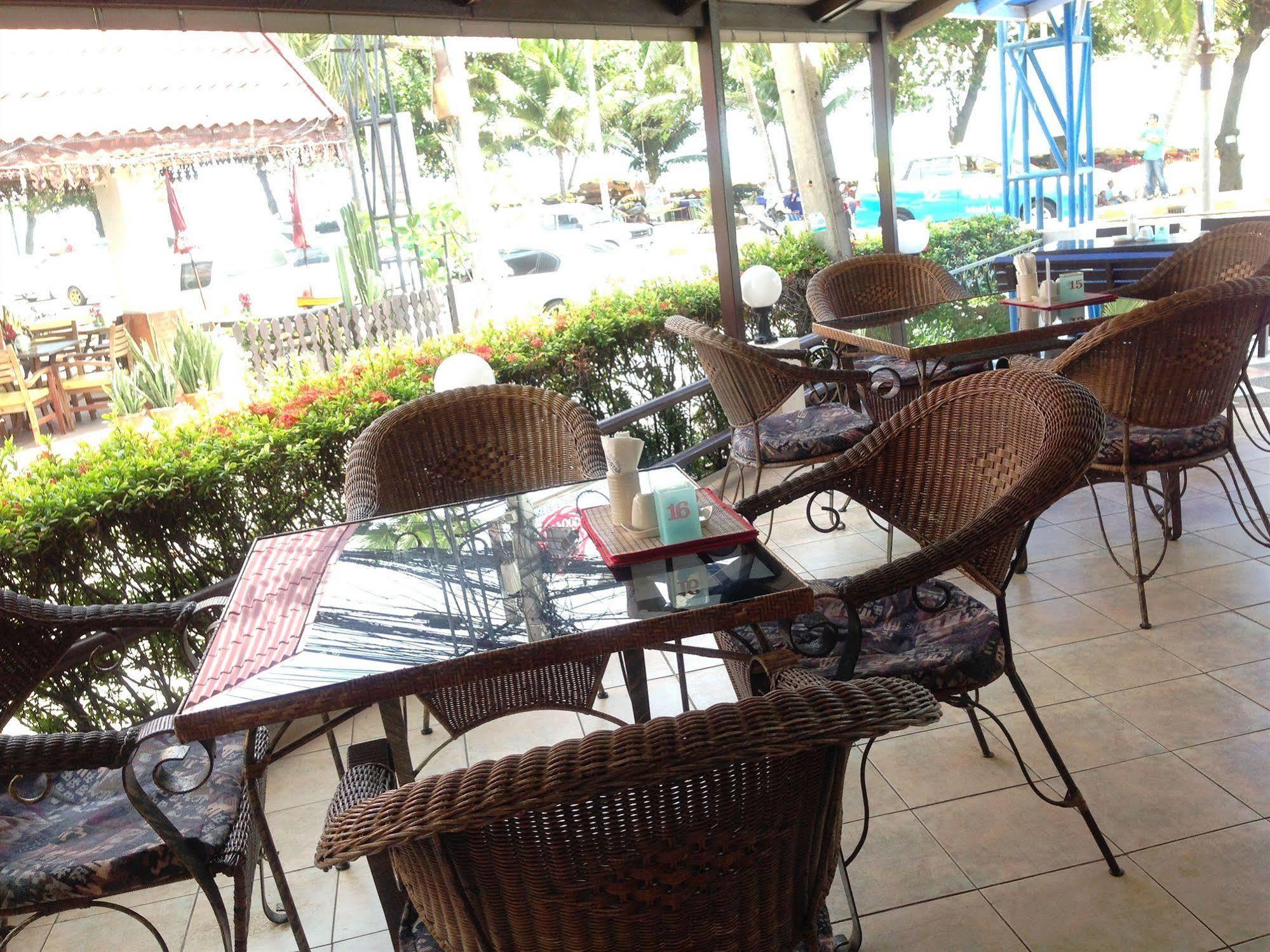 The New Eurostar Jomtien Beach Hotel Экстерьер фото
