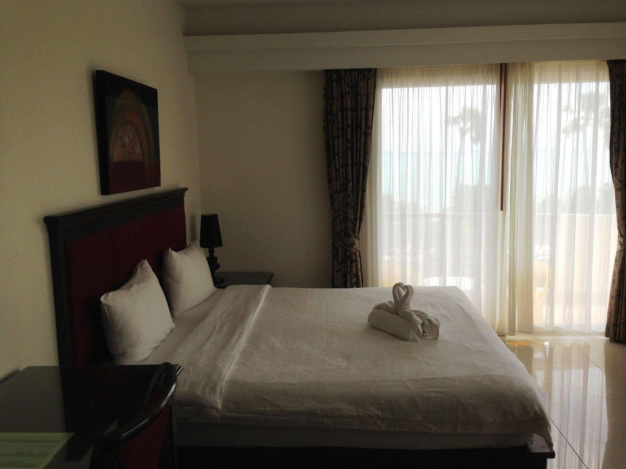 The New Eurostar Jomtien Beach Hotel Экстерьер фото